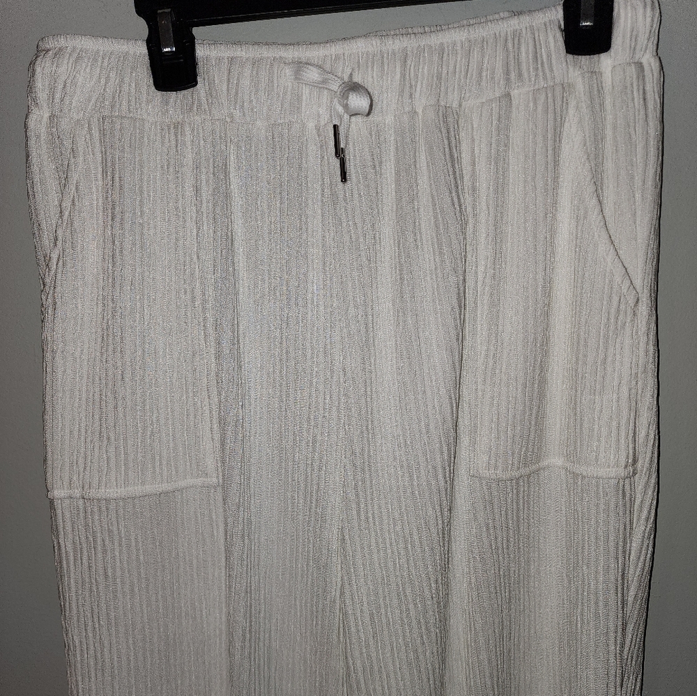 Ladies pants - Picture 2 of 4